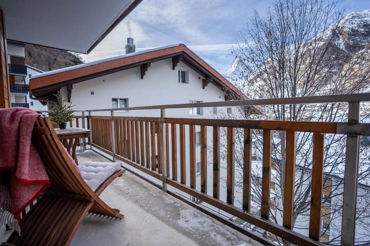 Modern Apartment With Matterhorn View Zermatt Extérieur photo